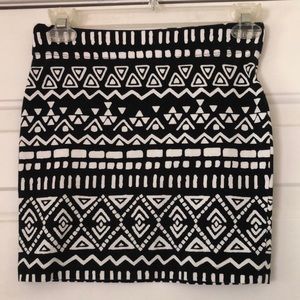 Forever 21 mini skirt, size S